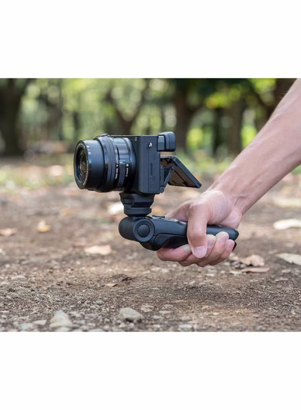 Alpha ZV-E10L Interchangeable Lens Vlog Digital Camera with 16-50 mm Lens and Free Wireless Grip with remote control and tripod feature, 24.2MP, Black - Image 11